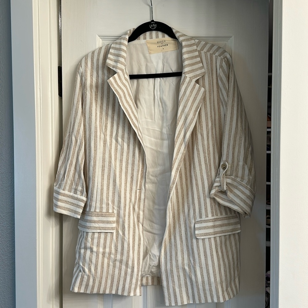 Stitch and feather tan stripped blazer
